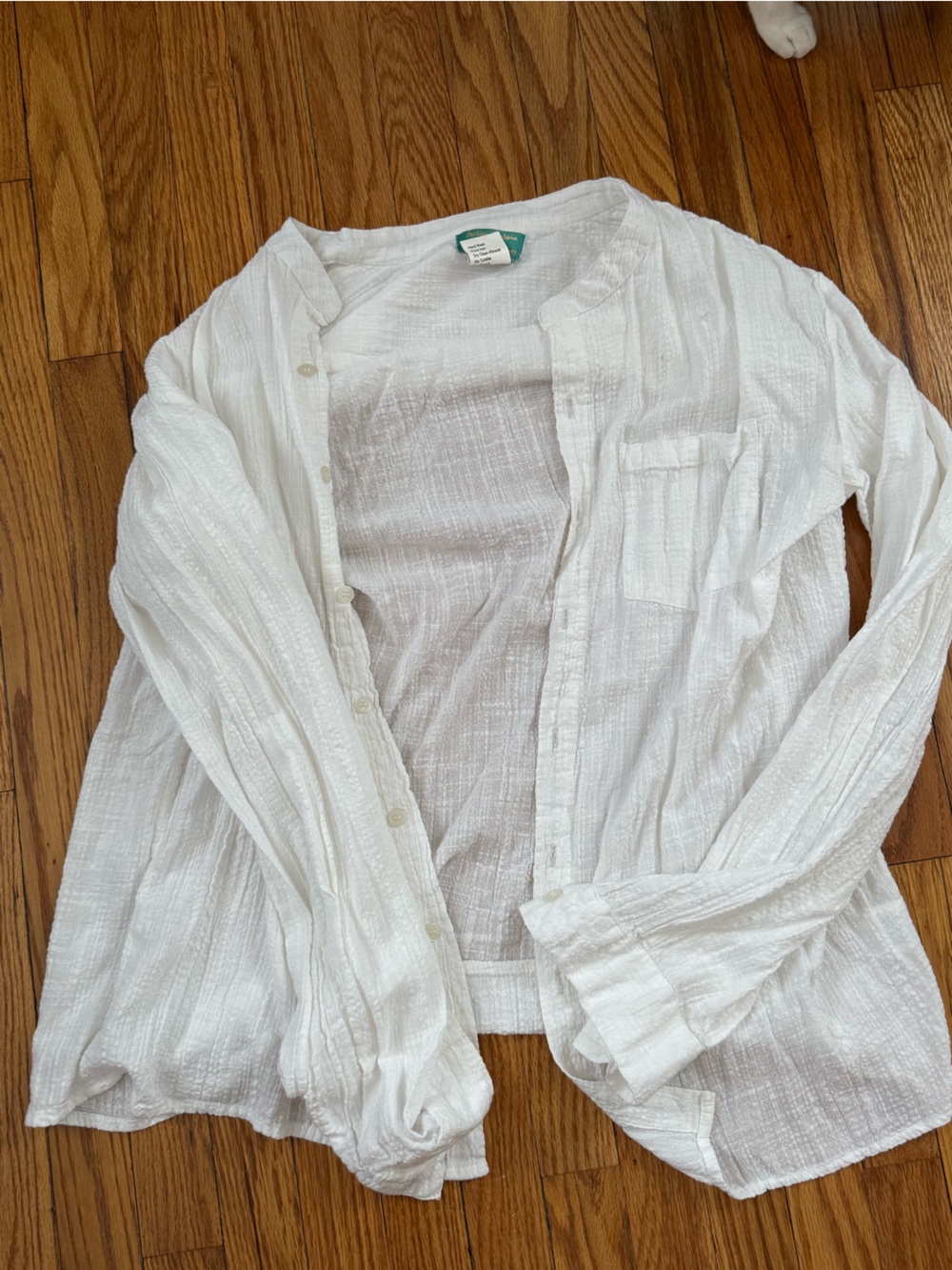 White Lightweight Button-Front Women’s Top